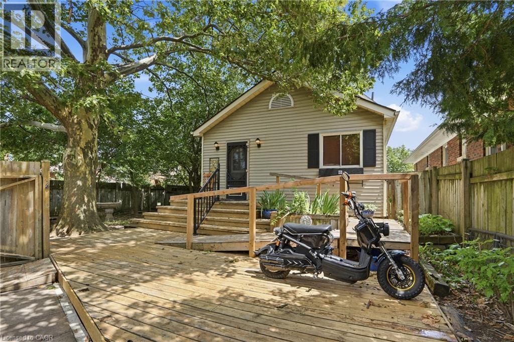 83 York Street, St. Catharines, Ontario  L2R 6C8 - Photo 10 - 40850521