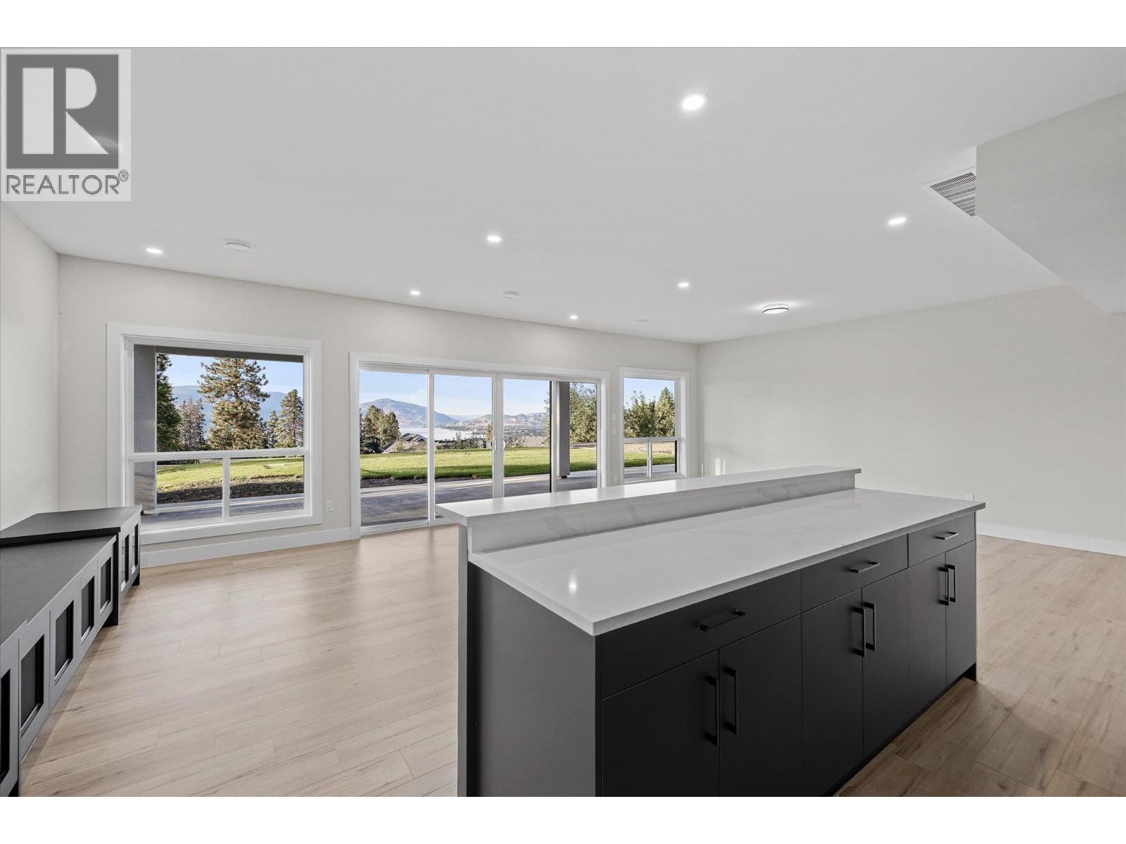 528 Hawes Court, Kelowna, British Columbia  V1W 5C5 - Photo 30 - 10389905