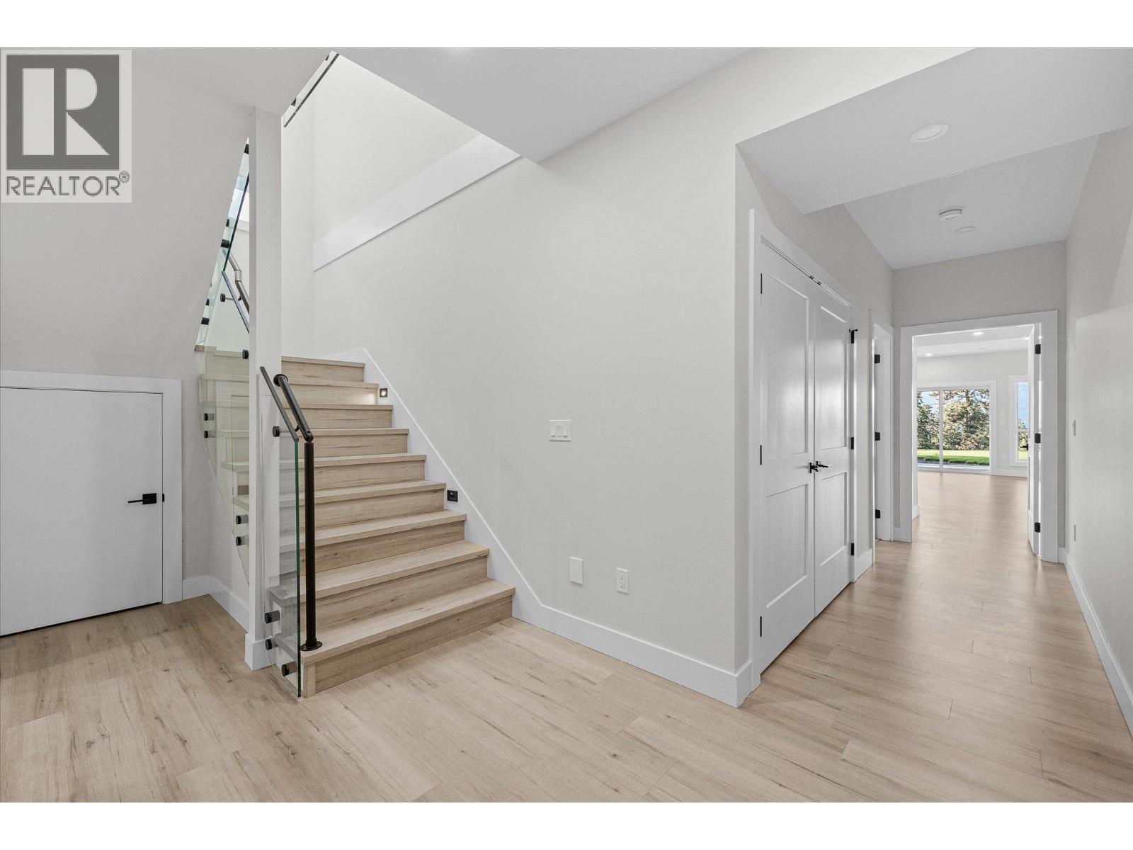 528 Hawes Court, Kelowna, British Columbia  V1W 5C5 - Photo 27 - 10389905