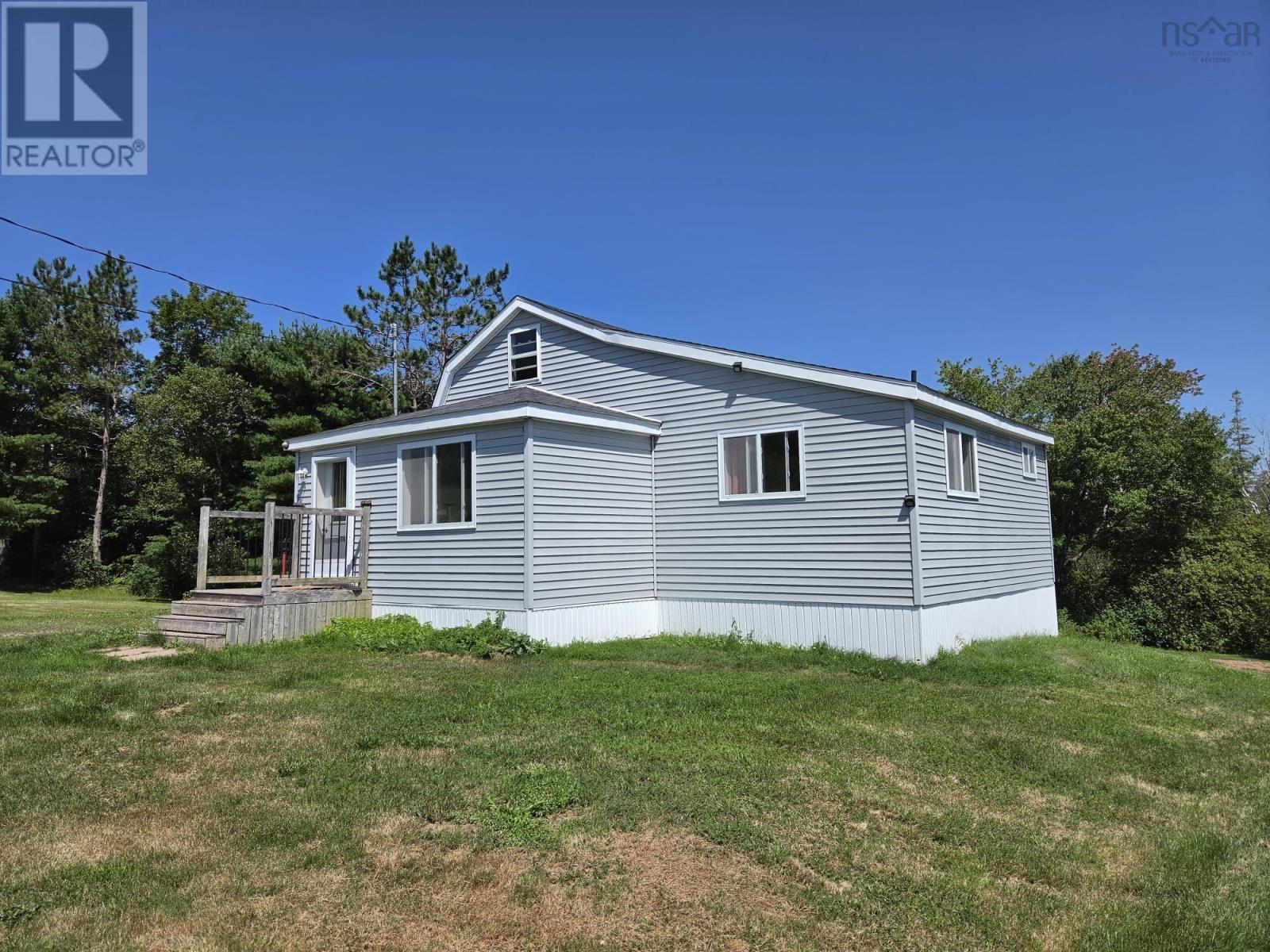 237 Fraser Rd, Harmony, Nova Scotia  B6L 3K9 - Photo 3 - 202619967