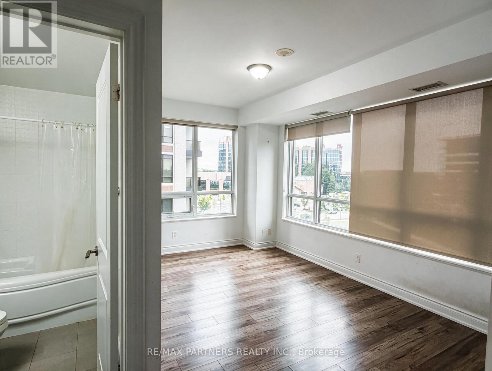 605 - 38 Cedarland Drive, Markham, Ontario L6G 0G7 - Photo 7 - N13636616