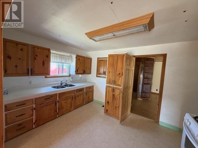 2 Queen Victoria St, Desbarats, Ontario P0R 1E0 - Photo 19 - SM262101