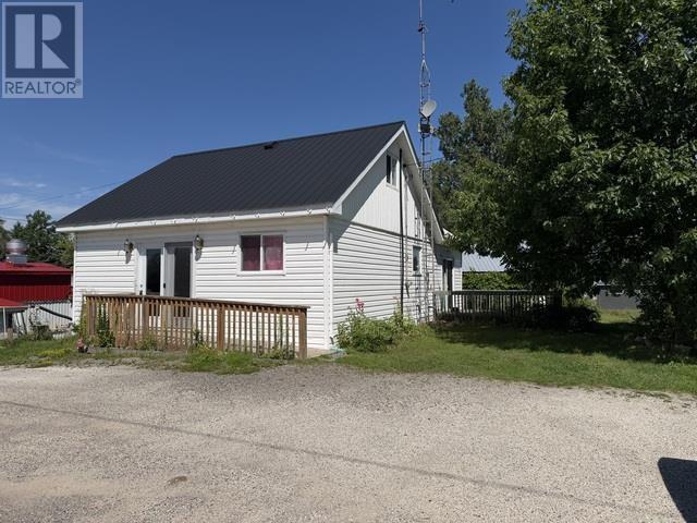 2 Queen Victoria St, Desbarats, Ontario P0R 1E0 - Photo 5 - SM262101