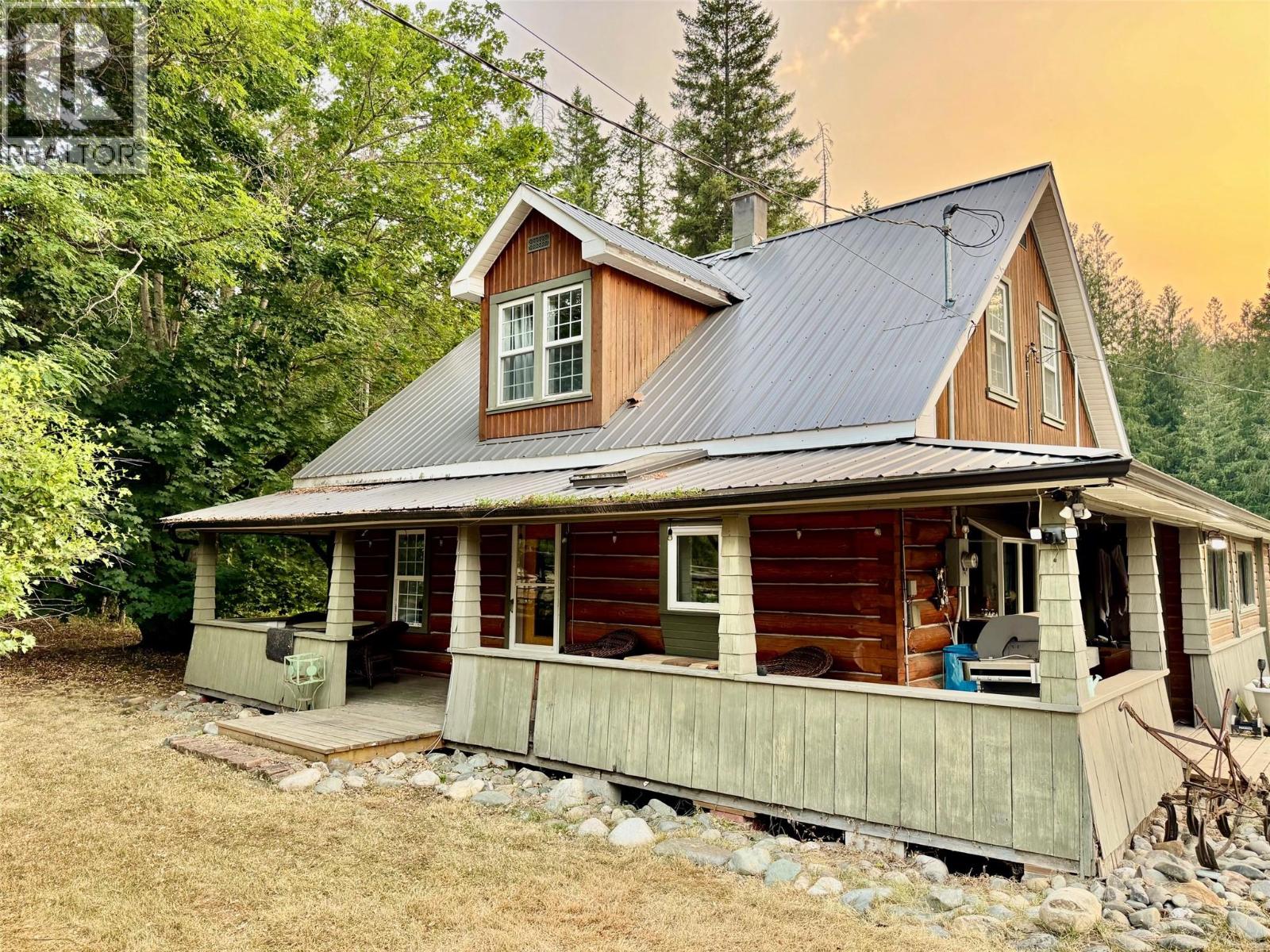 159 North Fork Road, Cherryville, British Columbia