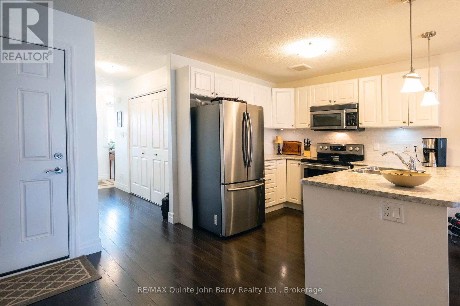 9 Mcintosh Crescent, Quinte West, Ontario  K8V 0G1 - Photo 6 - X13650914