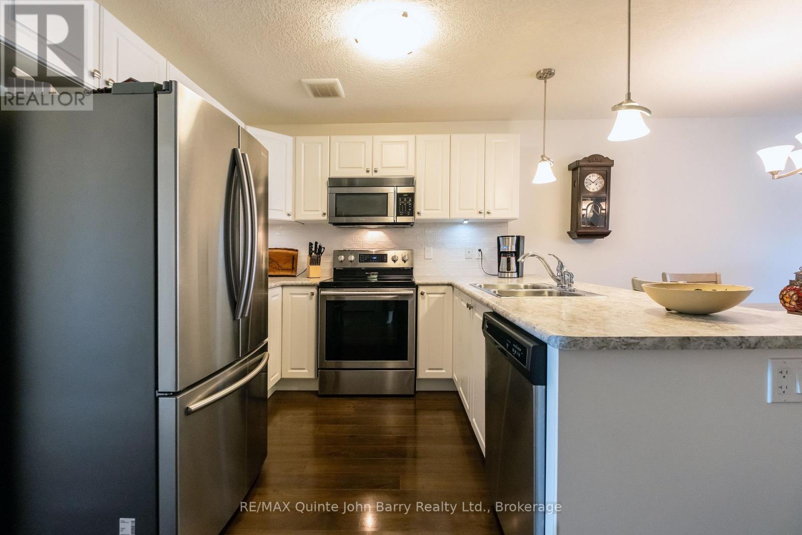 9 Mcintosh Crescent, Quinte West, Ontario  K8V 0G1 - Photo 7 - X13650914