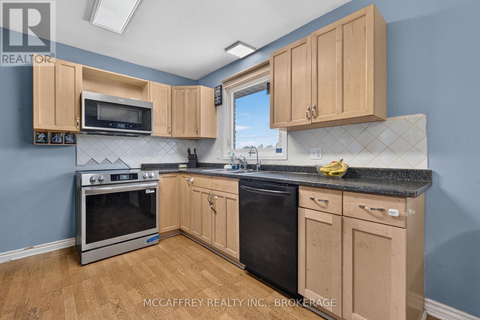 1692 Sharpe Road, Loyalist (Lennox And Addington - South), Ontario  K0H 2H0 - Photo 13 - X13651052