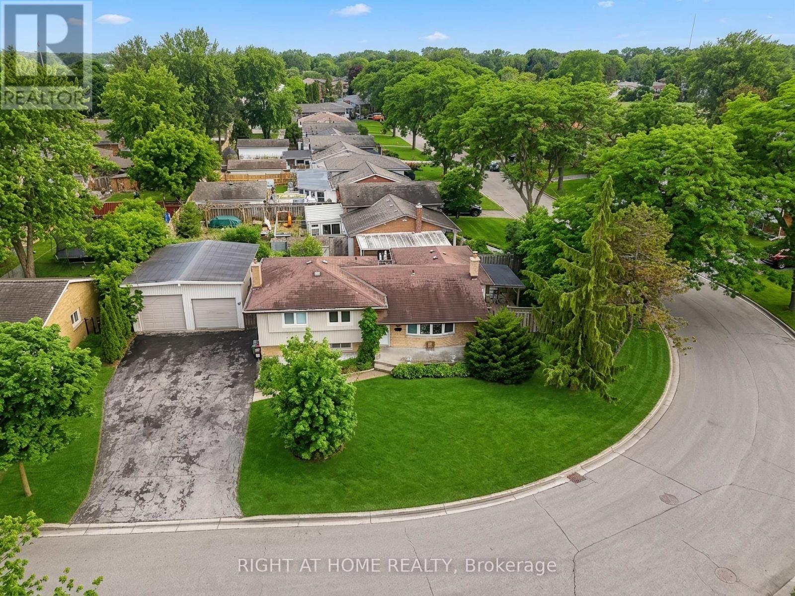 68 Downing Crescent, London South, Ontario  N6C 3C8 - Photo 4 - X13651022