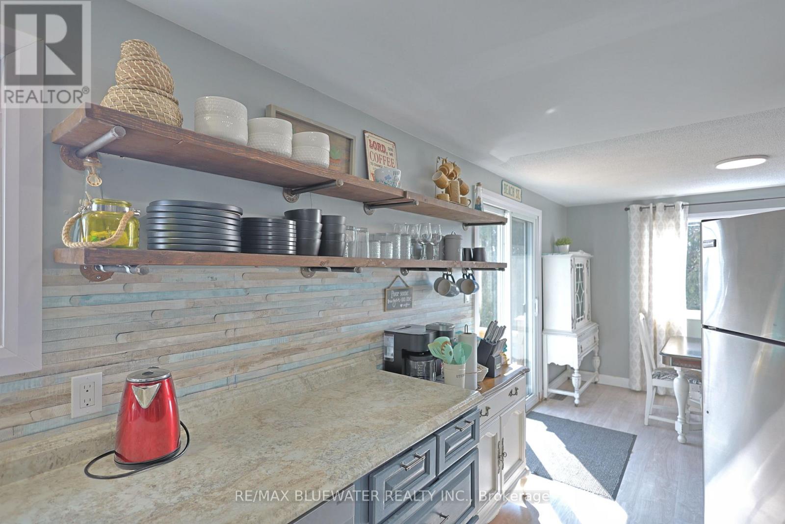 9897 Eric Street, Lambton Shores, Ontario  N0M 2N0 - Photo 21 - X13651050