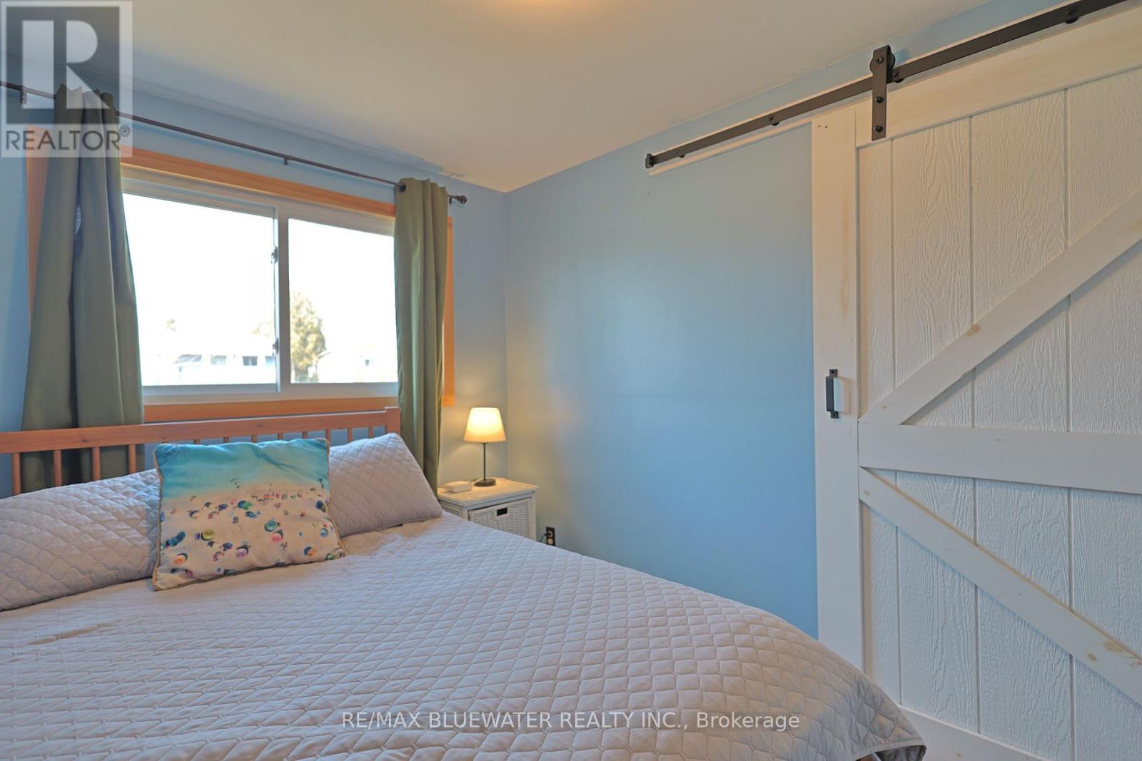 9897 Eric Street, Lambton Shores, Ontario  N0M 2N0 - Photo 29 - X13651050