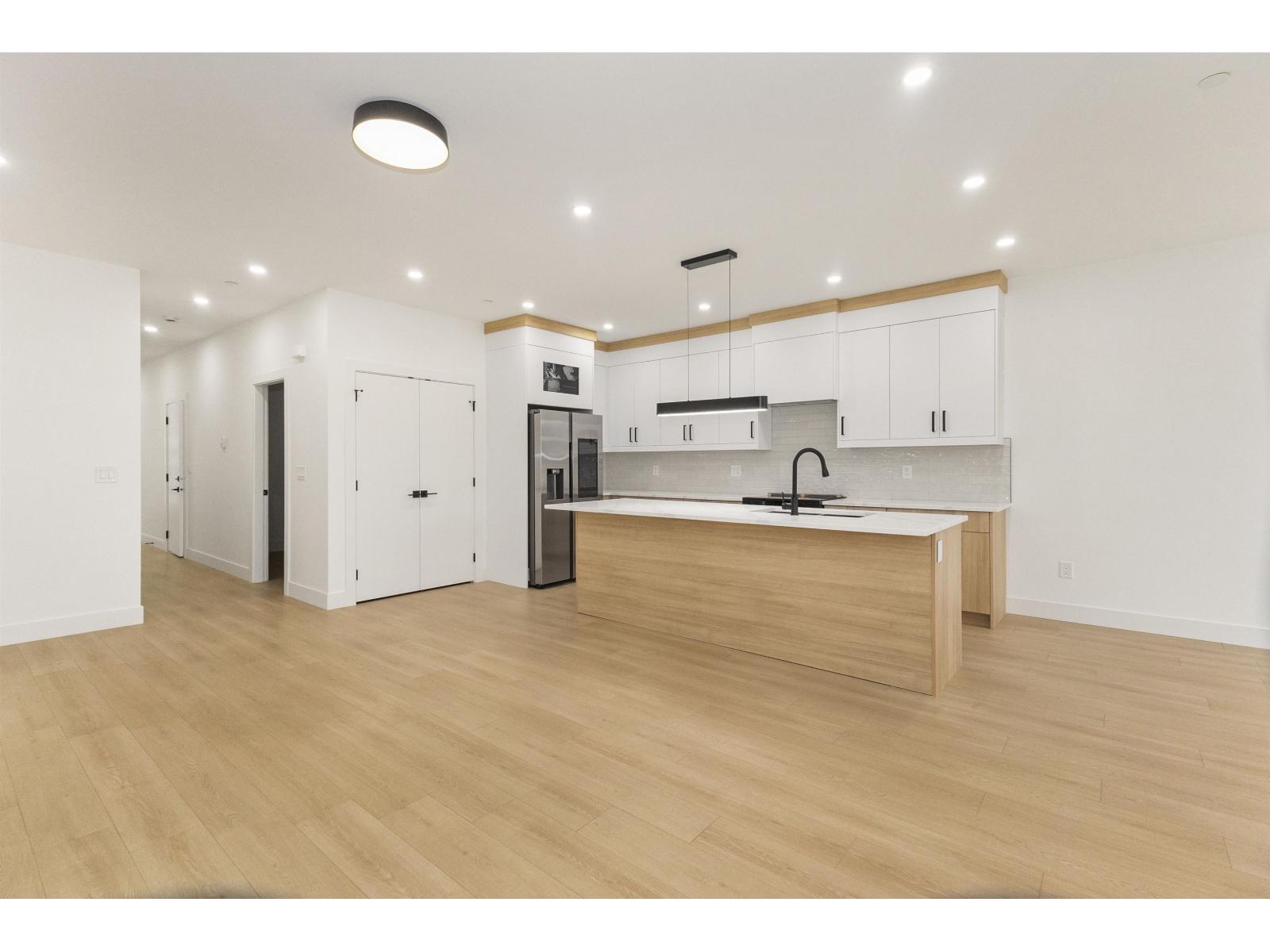 32515 Higginbottom Court, Mission, British Columbia  V2V 2T7 - Photo 7 - R3153478