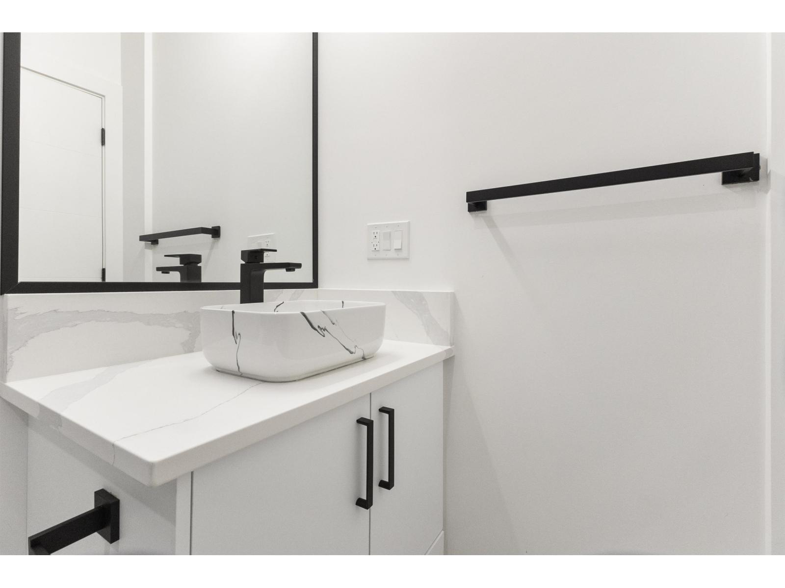 32515 Higginbottom Court, Mission, British Columbia  V2V 2T7 - Photo 17 - R3153478