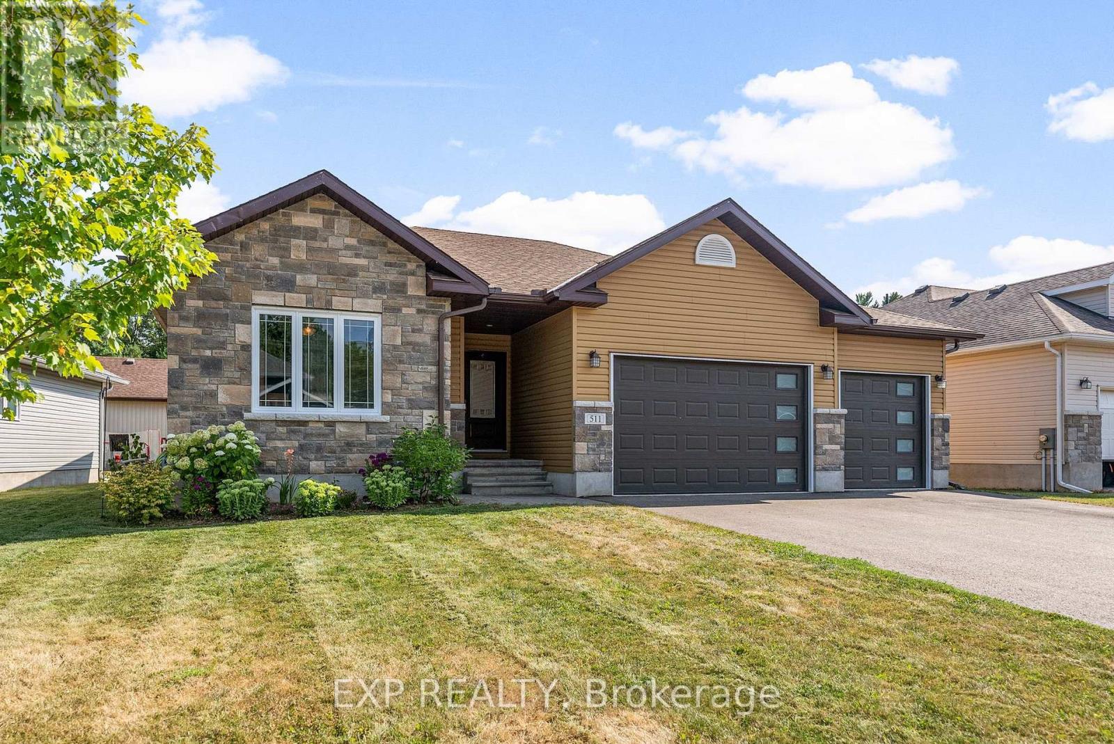 511 COLERAINE DRIVE, Renfrew, Ontario