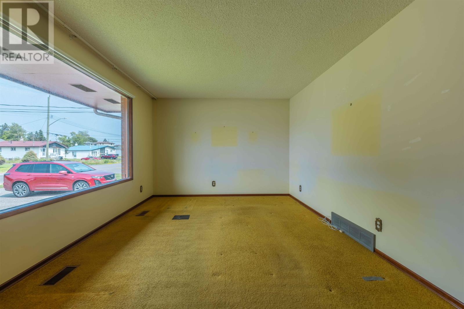 283 Carl Ave E, Thunder Bay, Ontario  P7B 4Z6 - Photo 8 - TB2602133