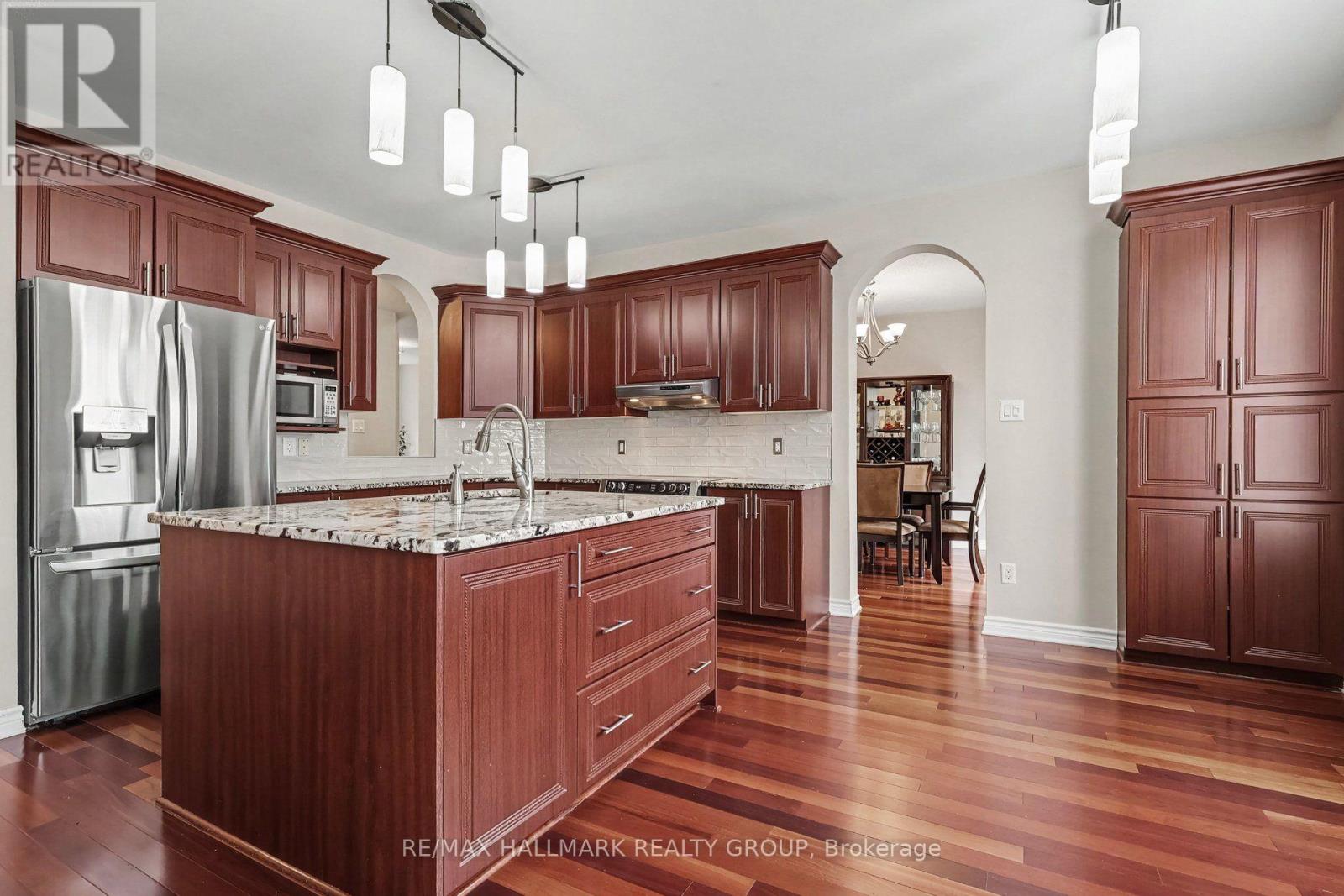 302 Grayburn Way, Ottawa, Ontario  K2J 0V8 - Photo 6 - X13650946