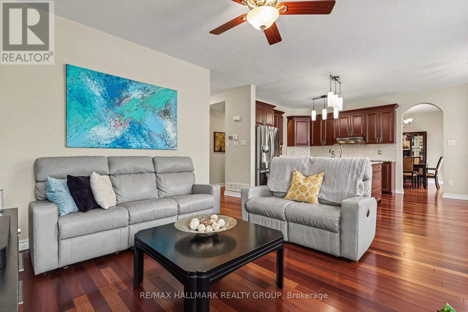 302 Grayburn Way, Ottawa, Ontario  K2J 0V8 - Photo 9 - X13650946