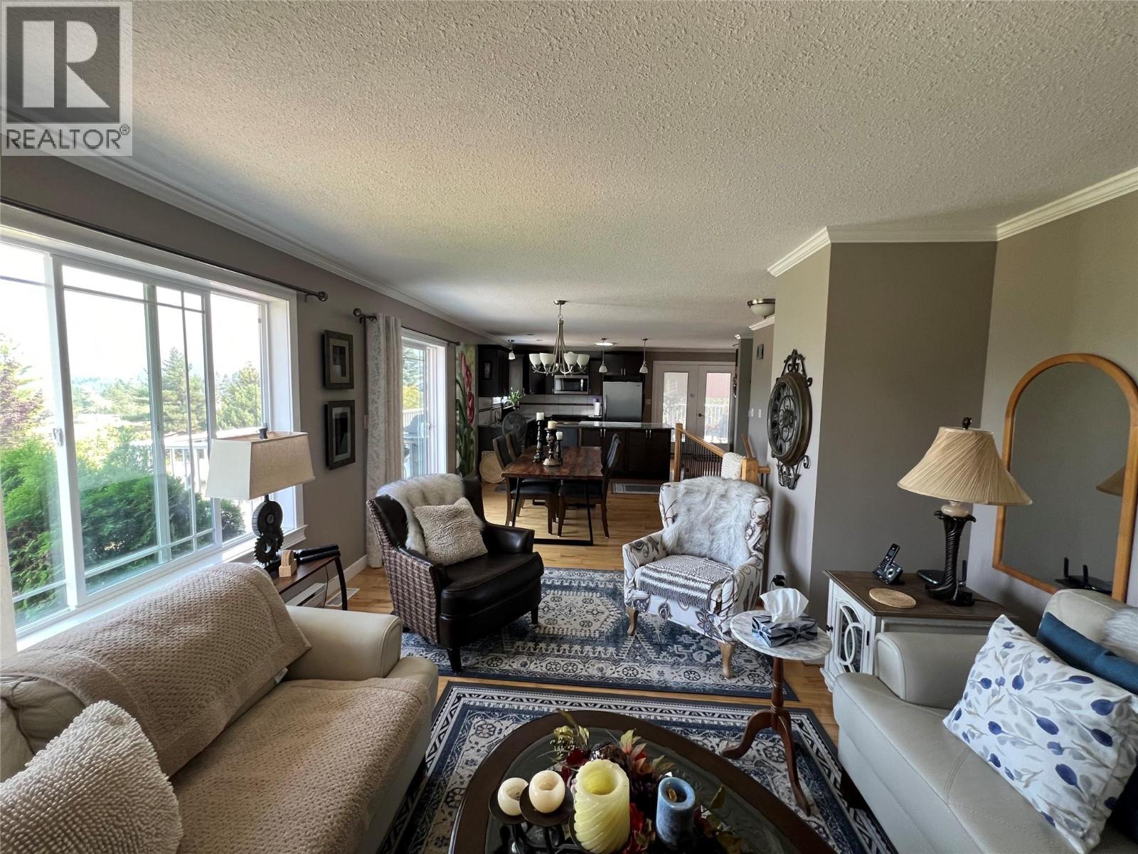 3765 Crestview Road, Creston, British Columbia  V0B 1G2 - Photo 6 - 10396899