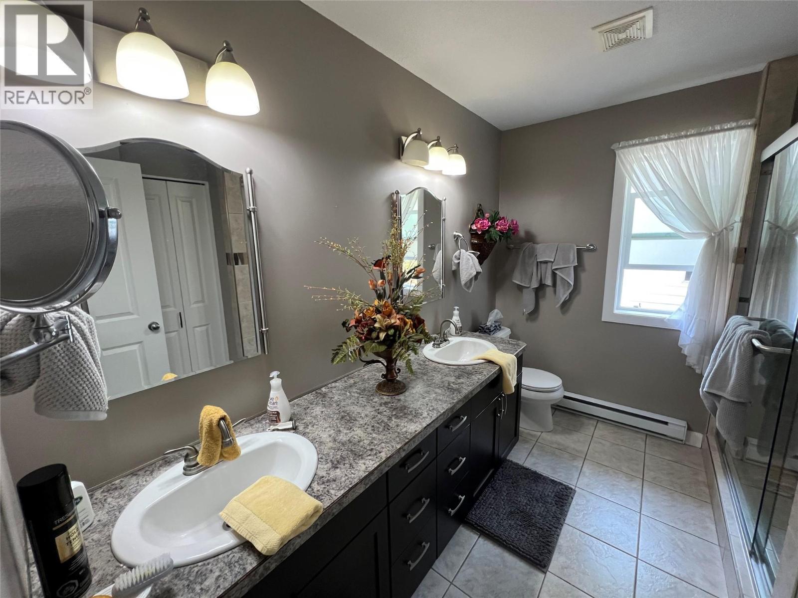3765 Crestview Road, Creston, British Columbia  V0B 1G2 - Photo 16 - 10396899