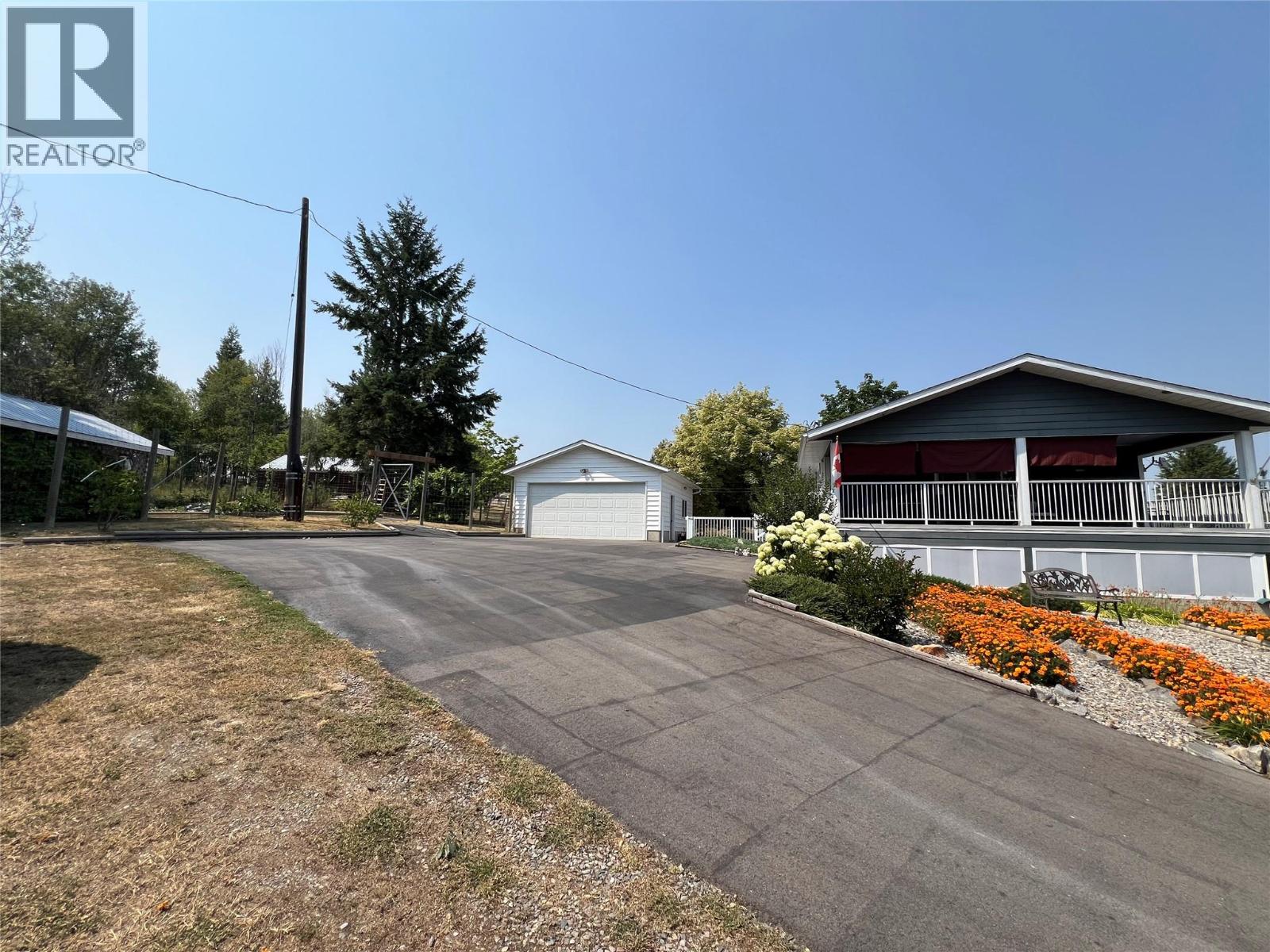 3765 Crestview Road, Creston, British Columbia  V0B 1G2 - Photo 26 - 10396899