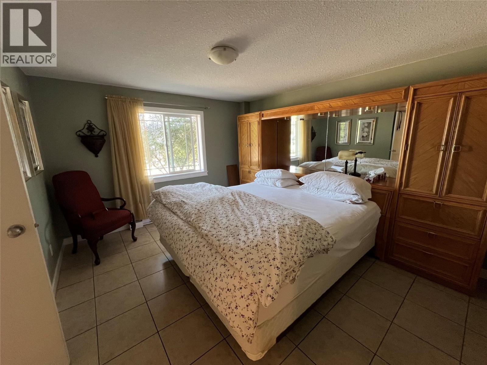3765 Crestview Road, Creston, British Columbia  V0B 1G2 - Photo 11 - 10396899