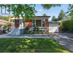 218 PARK HOME AVENUE, Toronto, Ontario