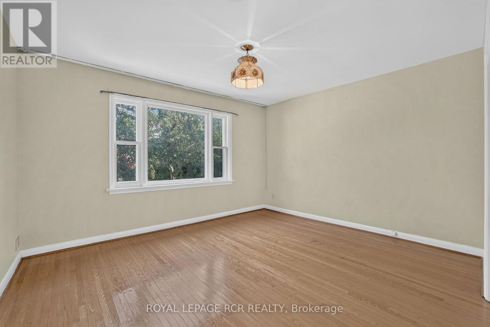 218 Park Home Avenue, Toronto, Ontario  M2R 1A2 - Photo 13 - C13625542