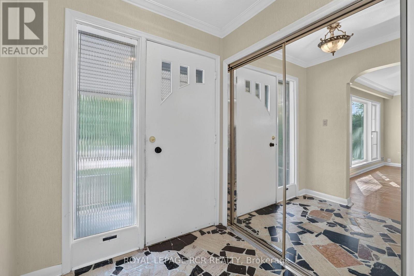 218 Park Home Avenue, Toronto, Ontario  M2R 1A2 - Photo 5 - C13625542