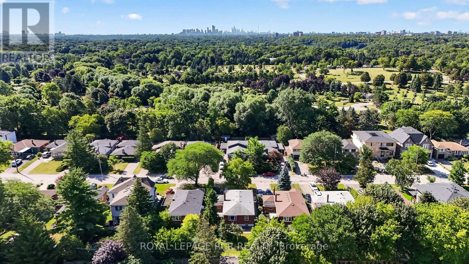 218 Park Home Avenue, Toronto, Ontario  M2R 1A2 - Photo 34 - C13625542