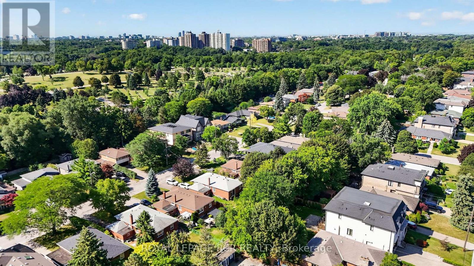 218 Park Home Avenue, Toronto, Ontario  M2R 1A2 - Photo 31 - C13625542