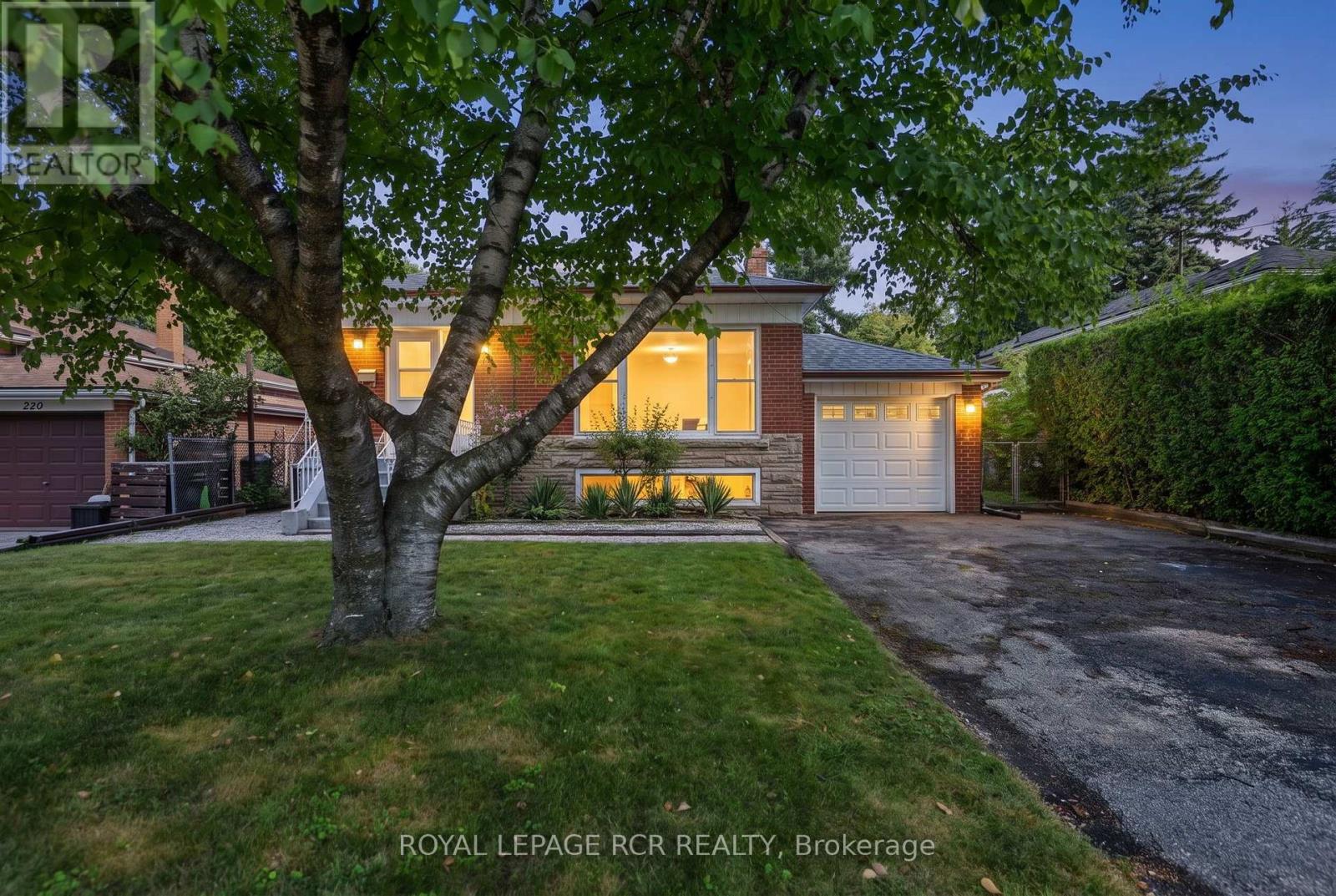 218 Park Home Avenue, Toronto, Ontario  M2R 1A2 - Photo 33 - C13625542