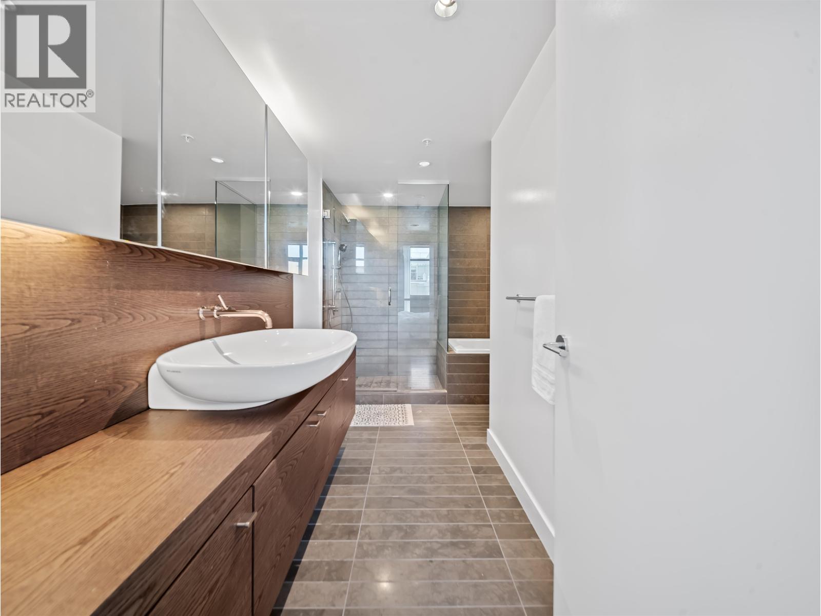 1701 5782 Berton Avenue, Vancouver, British Columbia V6S 0C1 - Photo 11 - R3153688
