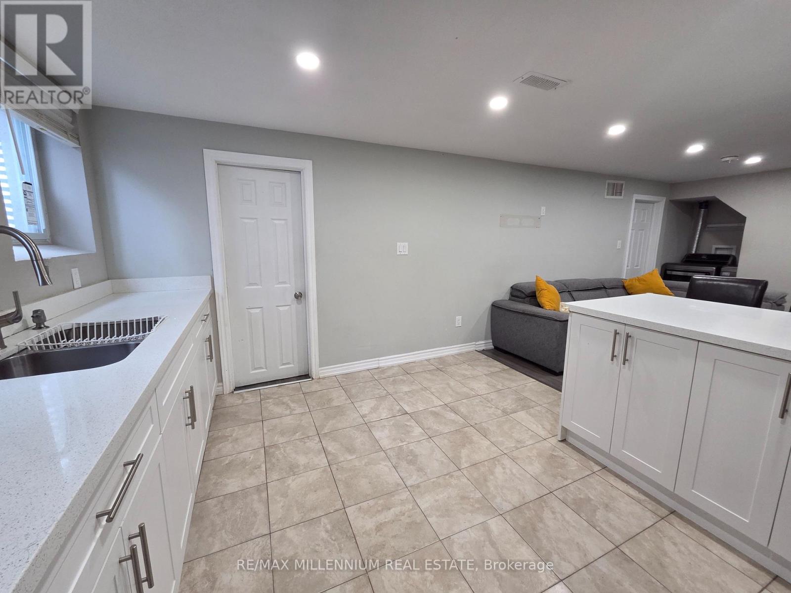 Bsmt - 80 Rainier Square, Toronto, Ontario  M1T 2Z9 - Photo 19 - E13650212