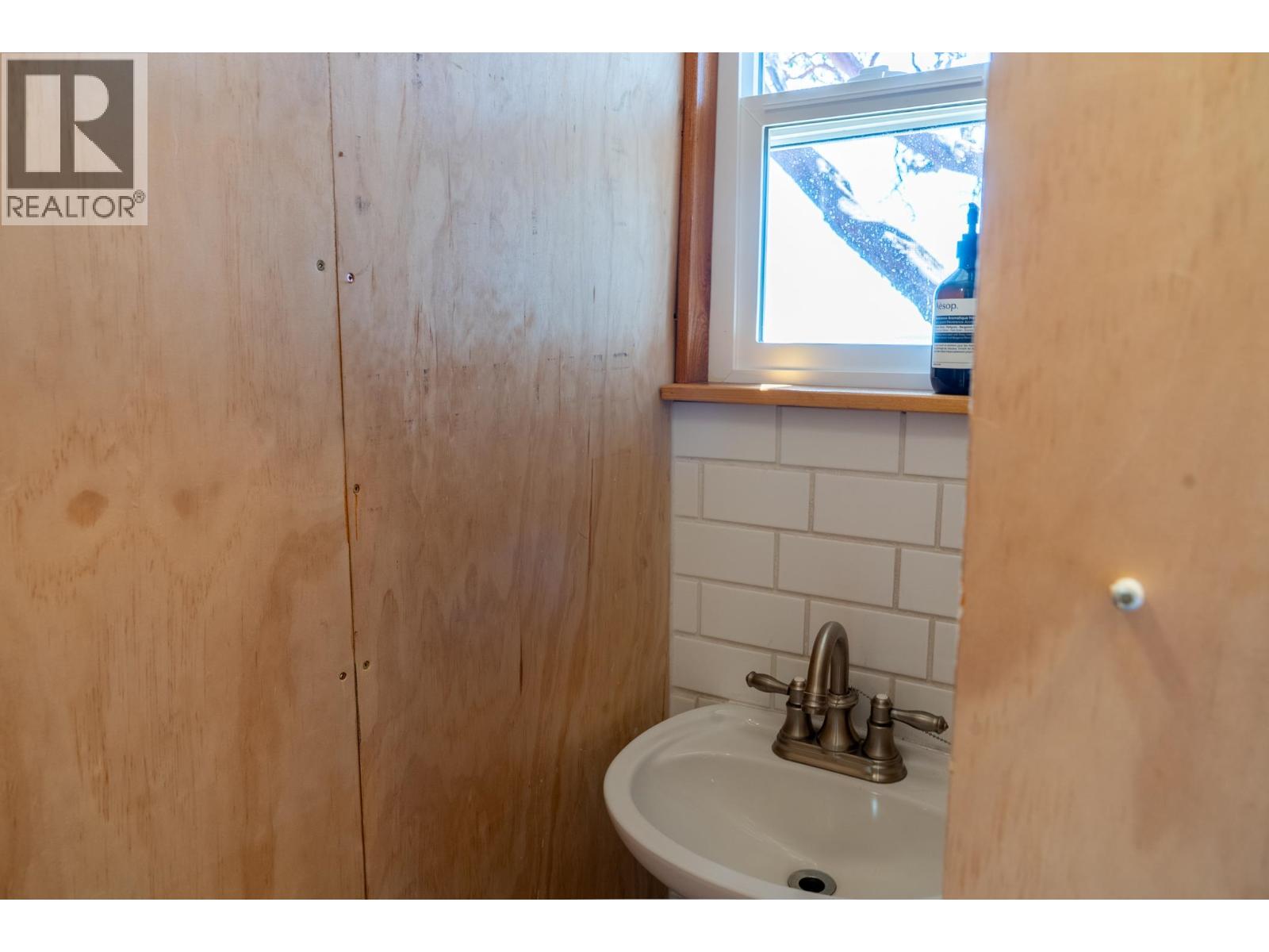 7918 Swanson View Drive, Pender Island, British Columbia  V0N 2M2 - Photo 30 - R3153681
