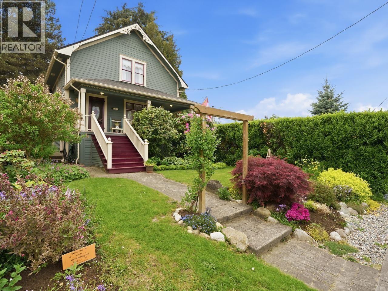 624 COLBORNE STREET, New Westminster, British Columbia