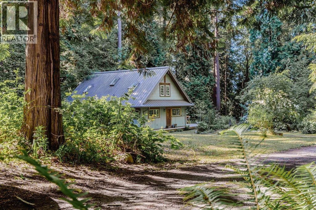 2867 Lower Road, Roberts Creek, British Columbia  V0N 2W6 - Photo 3 - R3153702