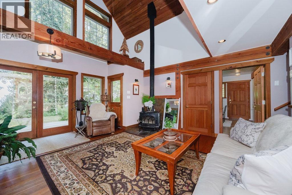 2867 Lower Road, Roberts Creek, British Columbia  V0N 2W6 - Photo 7 - R3153702