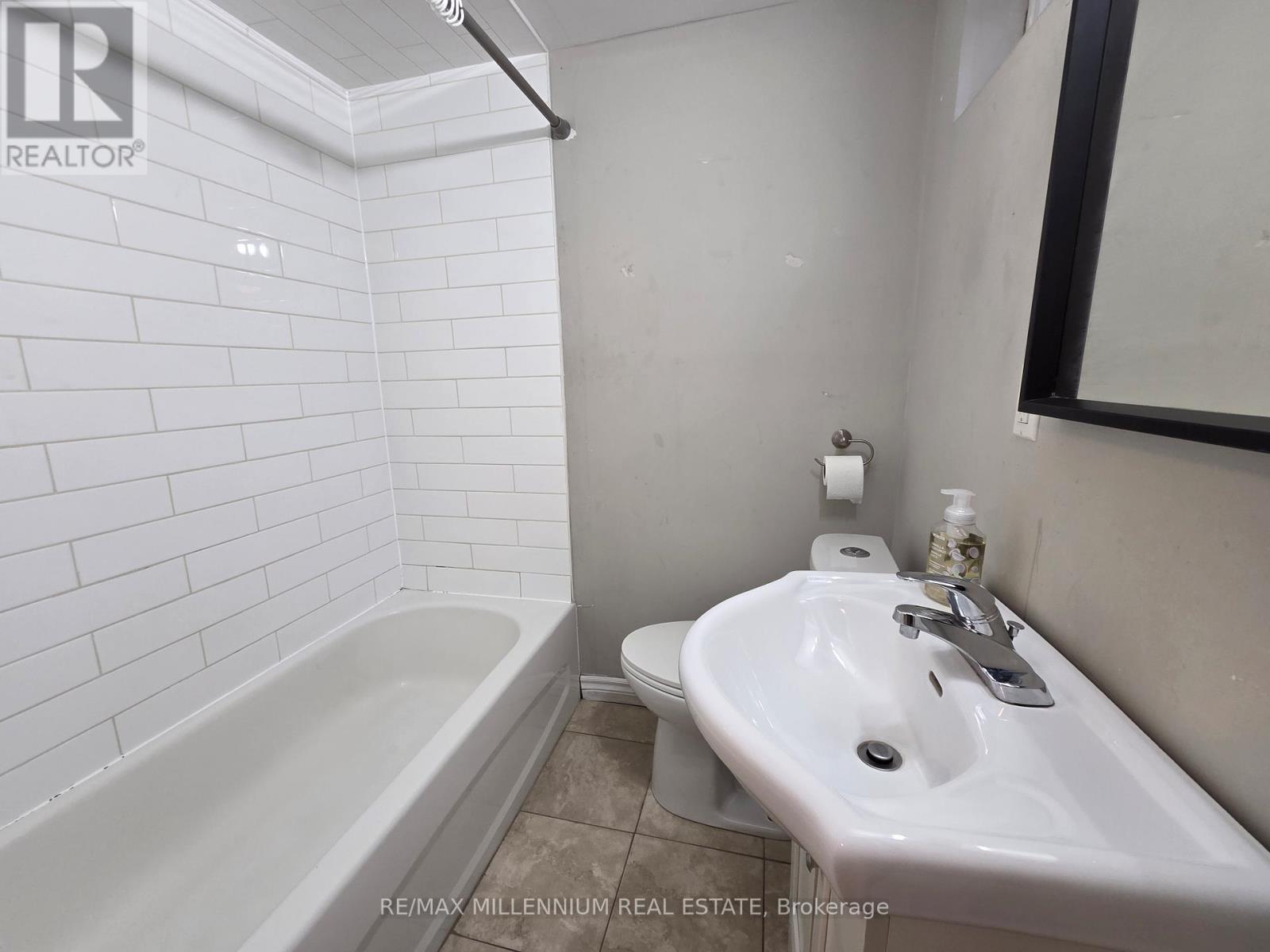 Bsmt - 80 Rainier Square, Toronto, Ontario  M1T 2Z9 - Photo 8 - E13650212