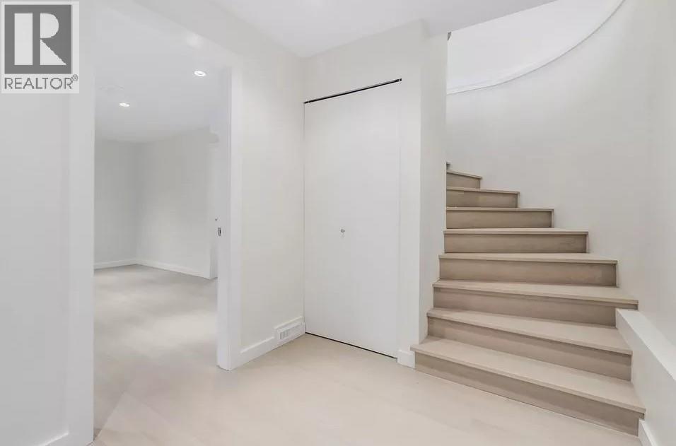 Upper 2680 Trinity Street, Vancouver, British Columbia  V5K 1E4 - Photo 3 - R3153707