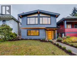UPPER 2680 TRINITY STREET, Vancouver, British Columbia