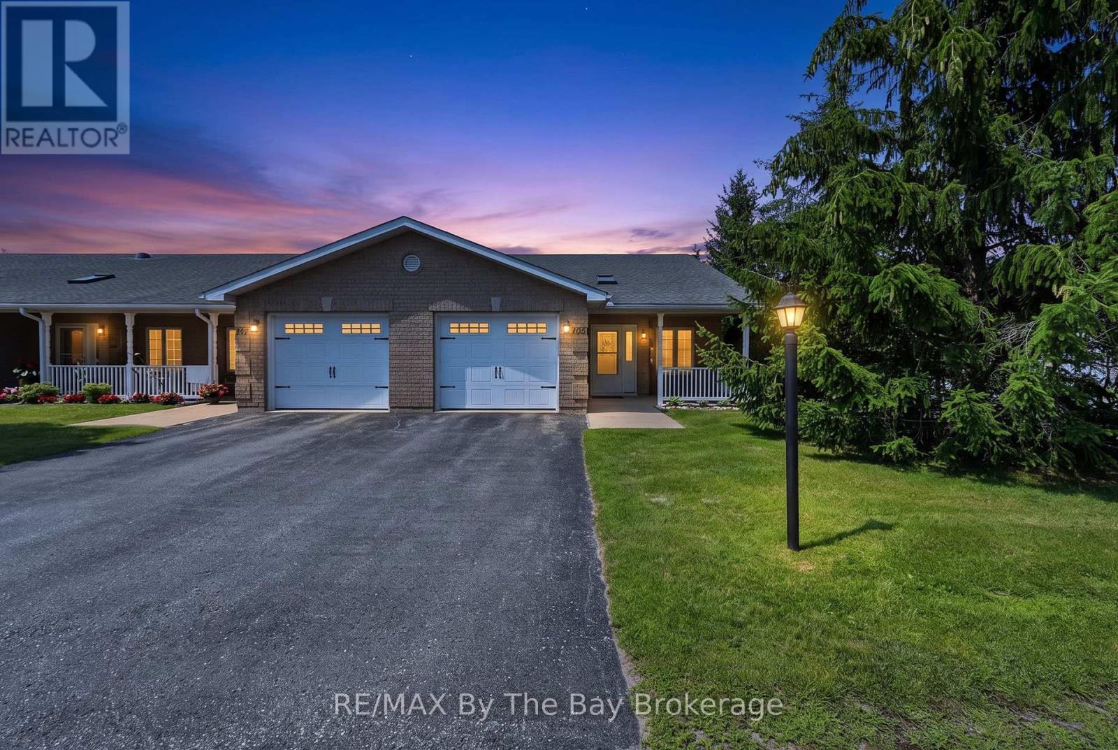 105 MEADOW LANE, Wasaga Beach, Ontario