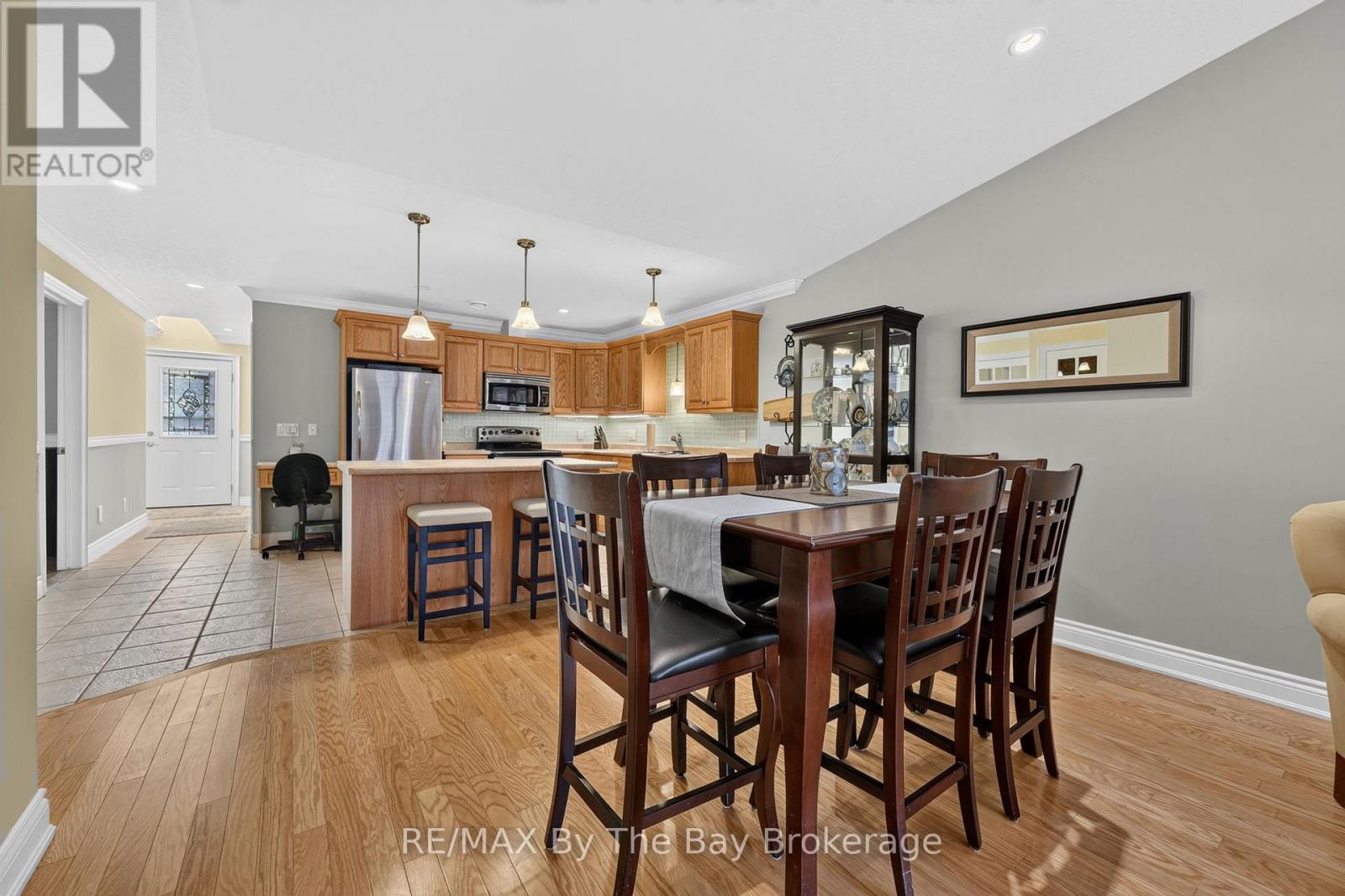 105 Meadow Lane, Wasaga Beach, Ontario  L9Z 0A4 - Photo 7 - S13651026