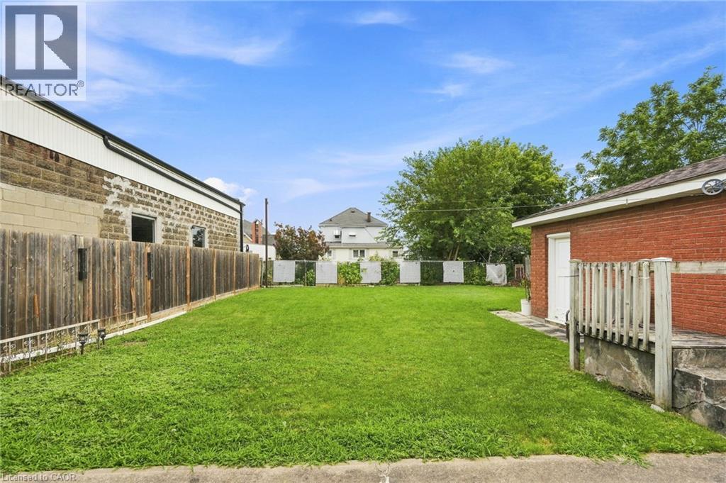 5742 Stanley Avenue, Niagara Falls, Ontario  L2G 3X7 - Photo 18 - 40853623