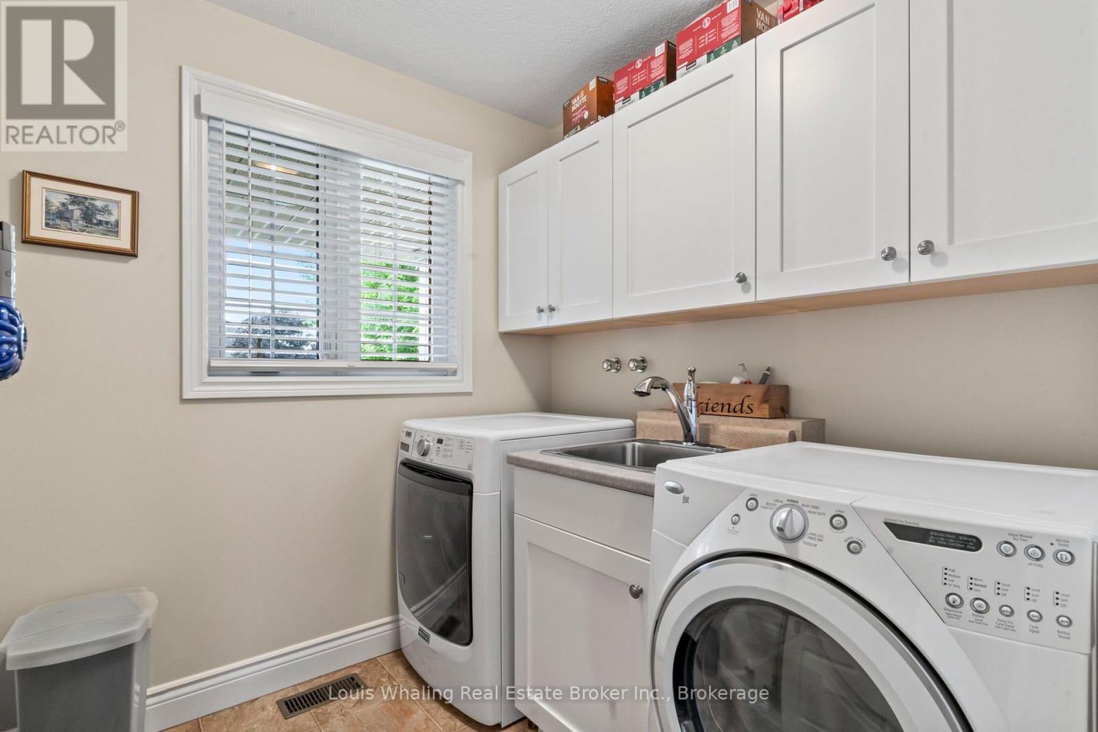 408 4th Street S, Hanover, Ontario N4N 3V1 - Photo 9 - X13651072