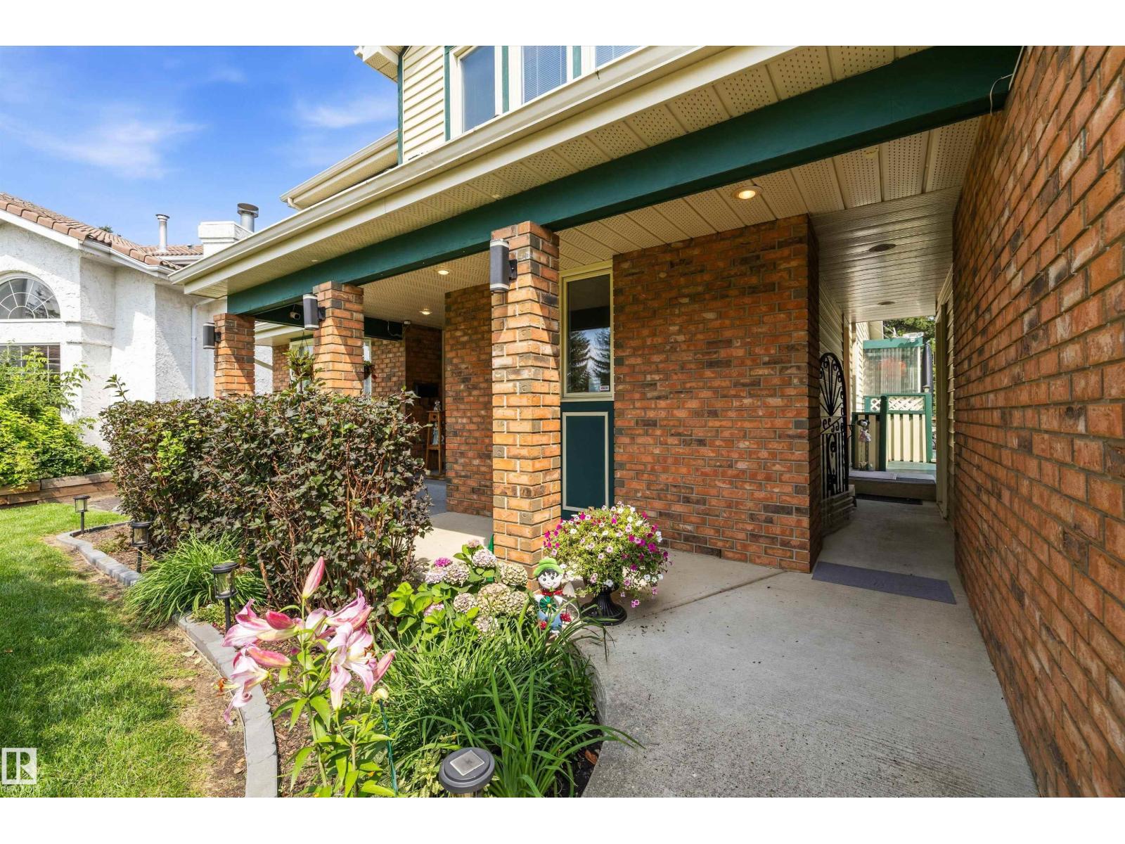 45 Blue Quill Cr Nw, Edmonton, Alberta  T6J 6C5 - Photo 6 - E4501977