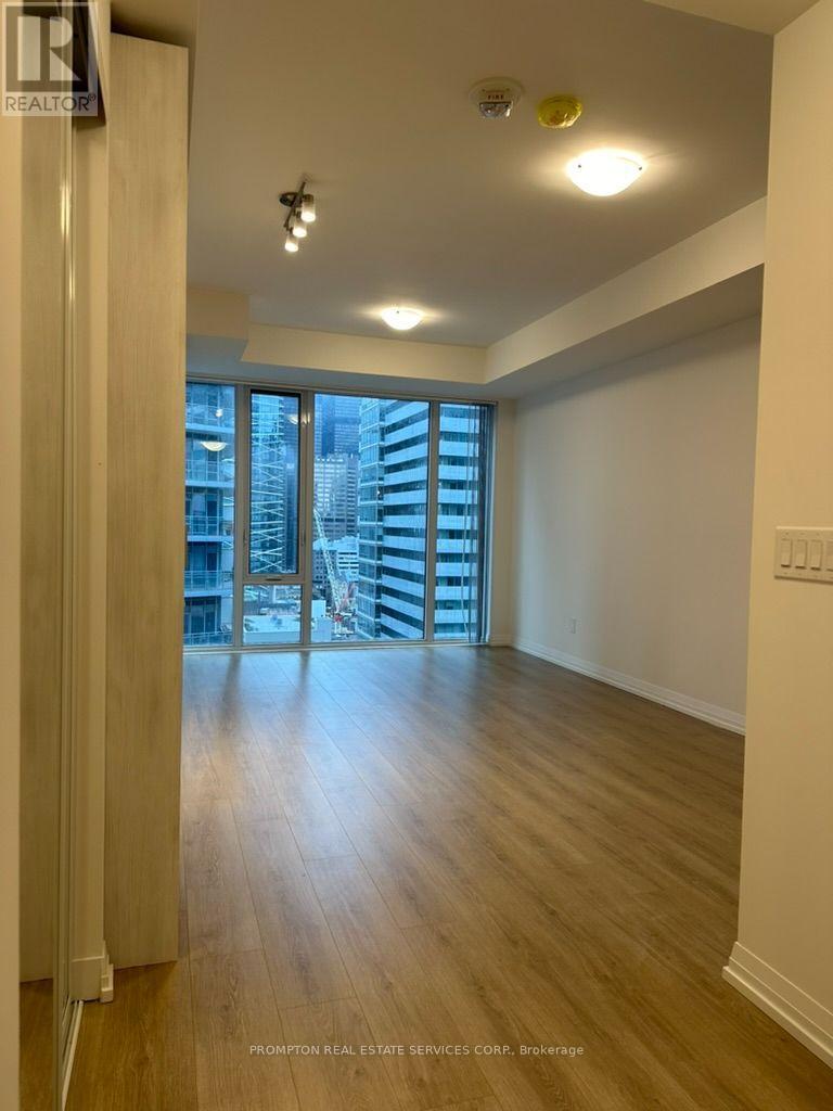2108 - 8 Widmer Street, Toronto, Ontario  M5V 0W6 - Photo 9 - C13650948