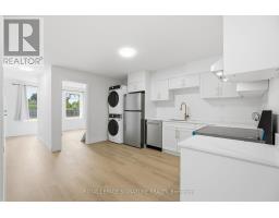 2 - 53 BISHOP AVENUE, Toronto, Ontario