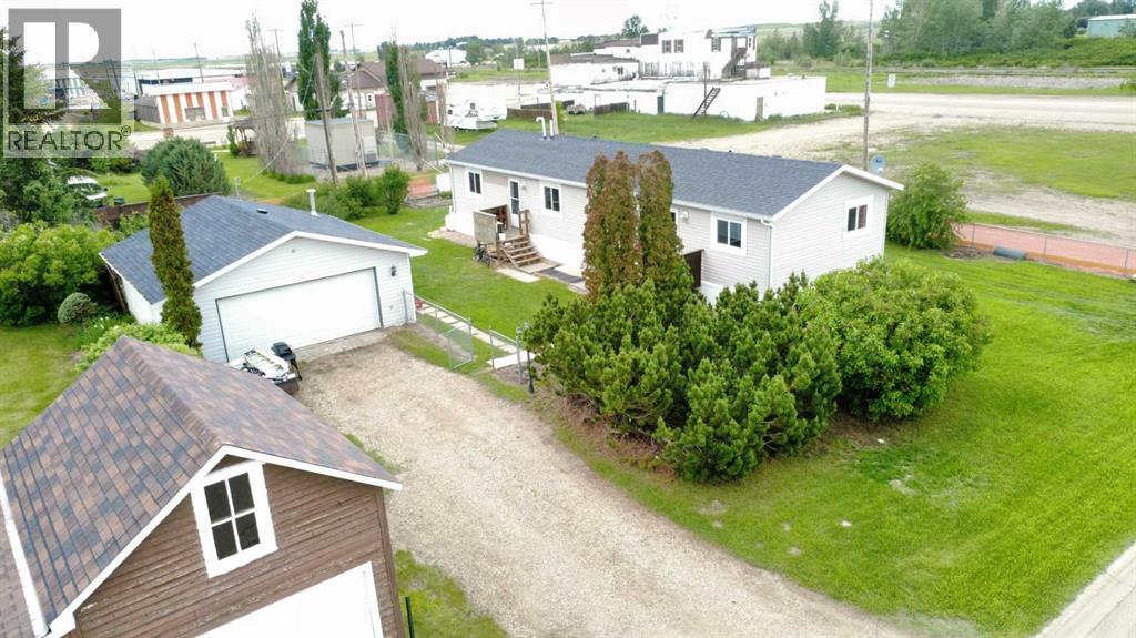 5016 49 Street, Lougheed, Alberta  T0B 2V0 - Photo 2 - A2320173