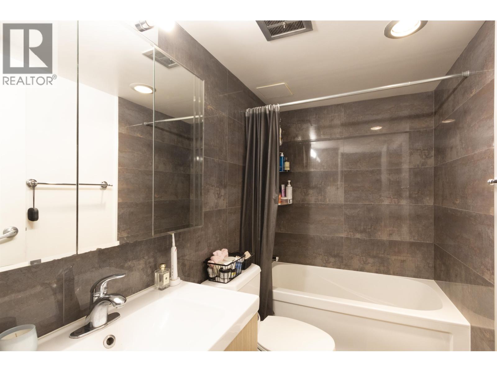 107 1000 King Albert Avenue, Coquitlam, British Columbia  V3J 7A3 - Photo 14 - R3153475