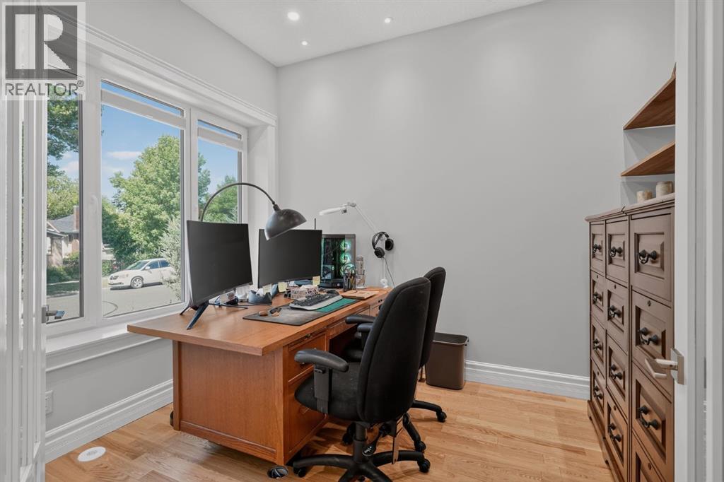 1640 16 Street SE, Calgary, Alberta  T2P 3G7 - Photo 4 - A2327124