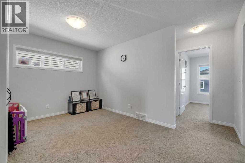 143 Dawson Harbour Hill, Chestermere, Alberta  T1X 2A1 - Photo 18 - A2334957
